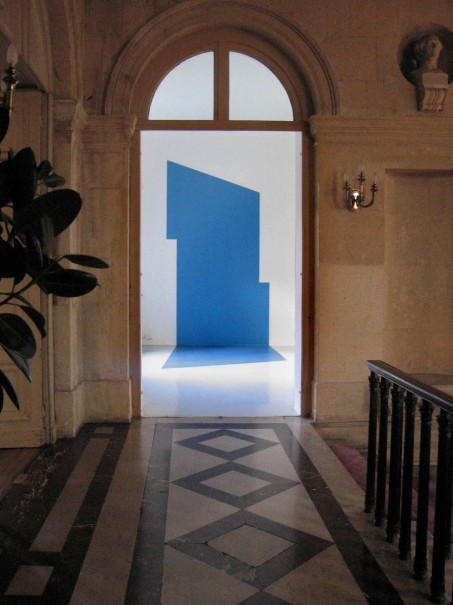 2005 - lino incrusté sol/mur (Salle cube Mairie 9ème Paris) - © photo : Virginia Torres