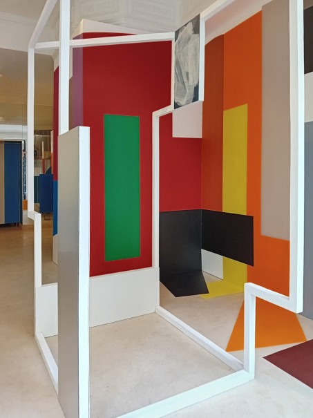 2024 - peinture acrylique (Galerie Pixi, Paris) - © photo : Virginia Torres