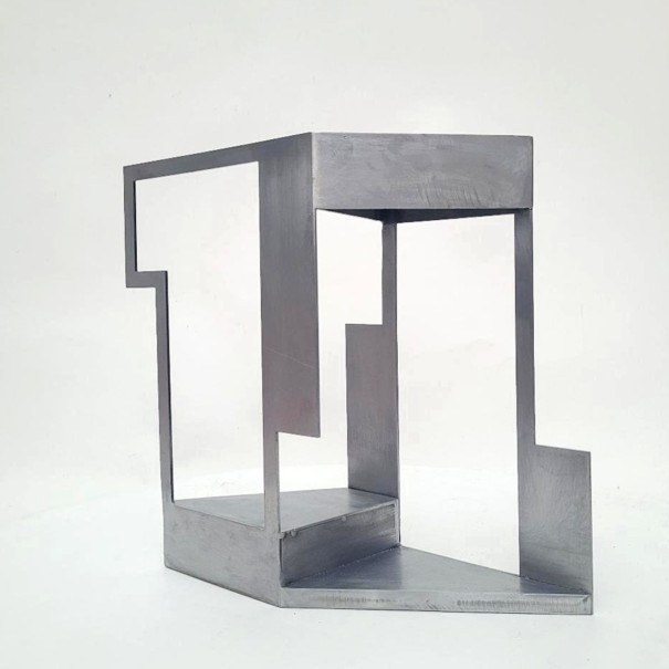 PV-2026 2 - acier - 24 x 26 x 9 cm - © photo : Virginia Torres