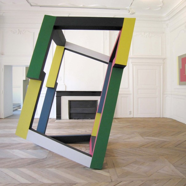 PVE 2005 - acrylique, bois - h 230 cm (expo Centre Nicolas Pomel, Issoire) - © photo : Pierre Deneuve